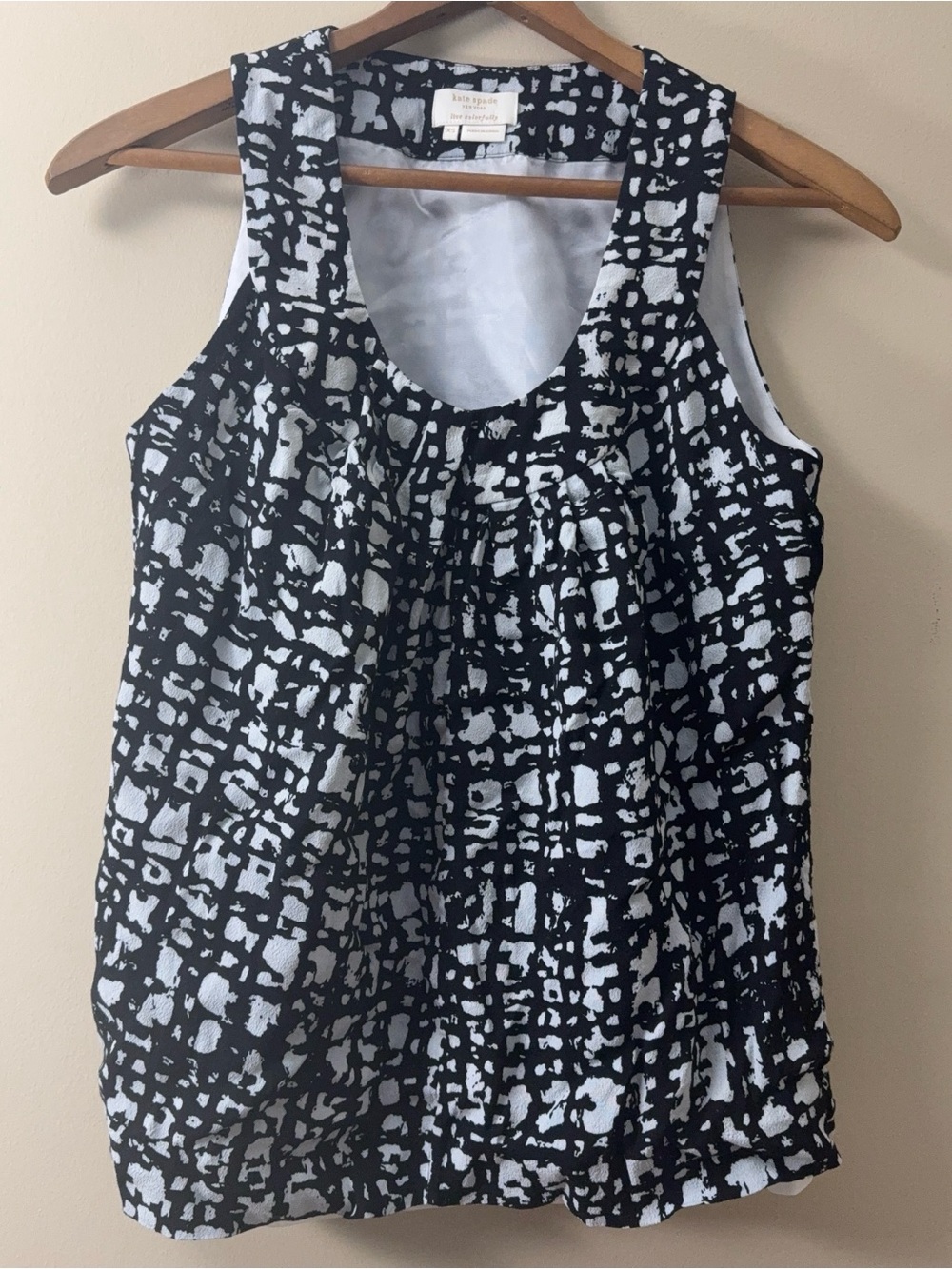 kate spade Black & White Abstract Print Sleeveless Blouse